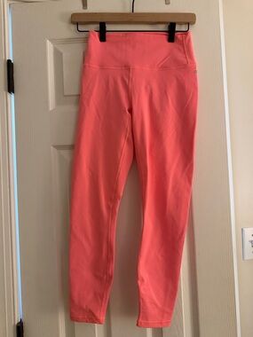 Fabletics power hold leggings. Hot pink. Never been worn! Size XS